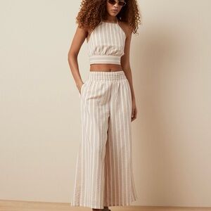 NWOT AE High Waisted Pull On Pants - Sz M